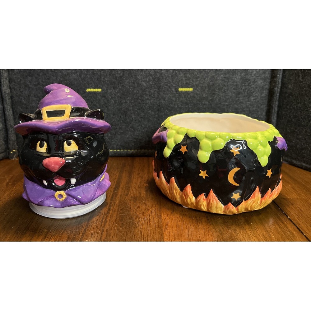 Our‎ America "Cat With Cauldron" Candle critter 21011 Candle Topper